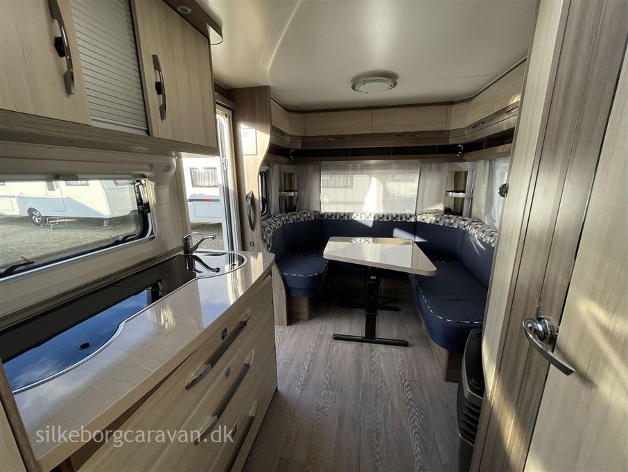 Hobby De Luxe 495 UL